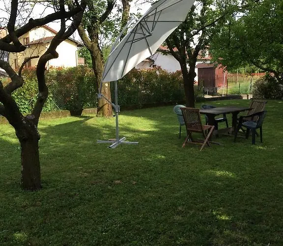 Mariposa Bed & Breakfast